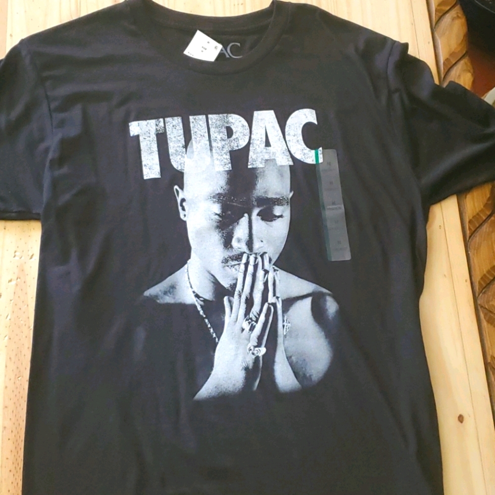 NWT 2 Pac shirt medium